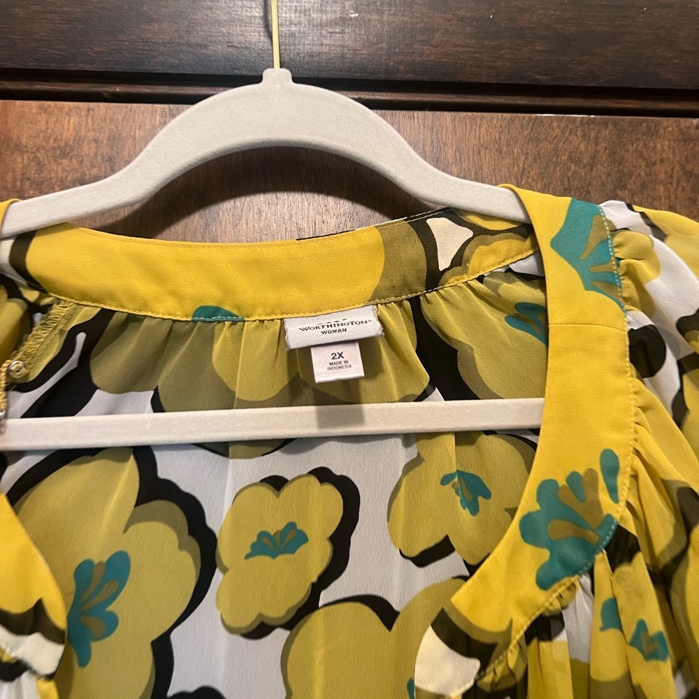 Stylish Yellow Floral Blouse - Women's 2X